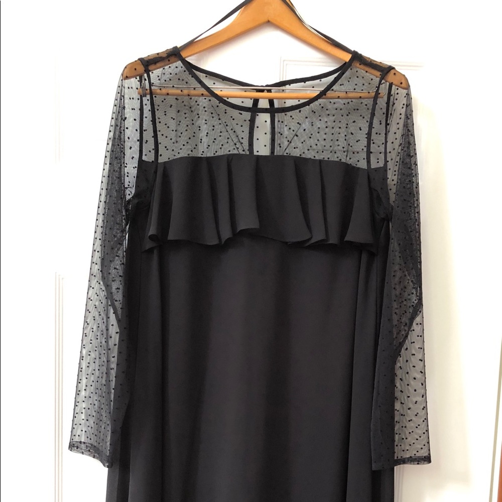 💕Host Pick - NWOT Jessica Howard Black Ruffle Long Sleeve Shift Dress